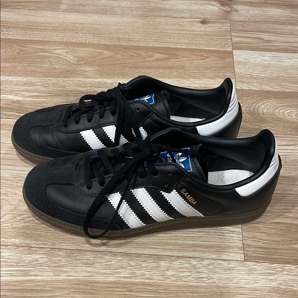 Women’s Adidas Samba OG - size 7